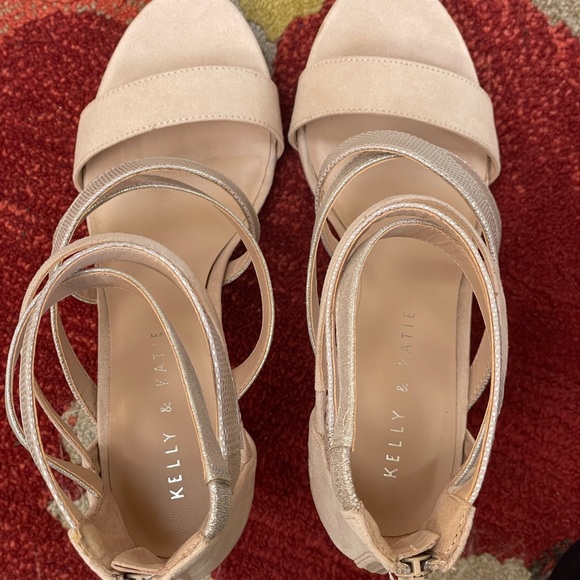 Nude Suede and Metallic High Heel Size 7.5 - Picture 5 of 6